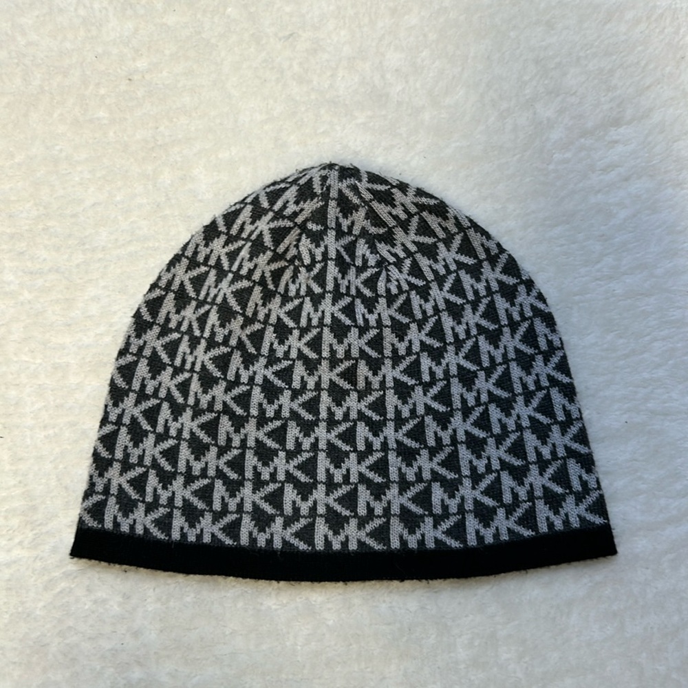 Michael Michale Kors Logo Knit Beanie Hat